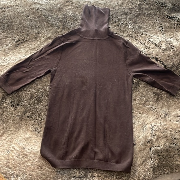 Short sleeve turtleneck sweater - Picture 2 of 4